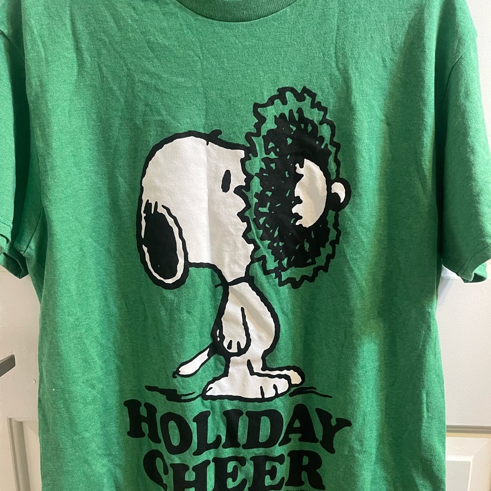 Snoopy Holiday Cheer (Graphic Tee) with Reef on his nose